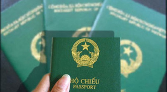 Quốc tịch của con chưa thành niên khi cha mẹ được nhập, trở lại hoặc thôi quốc tịch Việt Nam