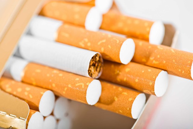 Các khoản chi cho việc bán đấu giá thuốc lá ngoại nhập lậu bị tịch thu