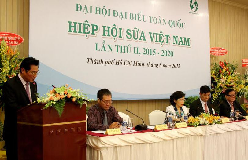 Can a law student be president of the Vietnam Dairy Association?