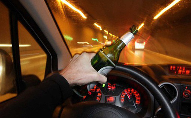 Say rượu điều khiển xe chạy dưới tốc độ tối thiểu trên đường cao tốc thị bị xử phạt như thế nào?