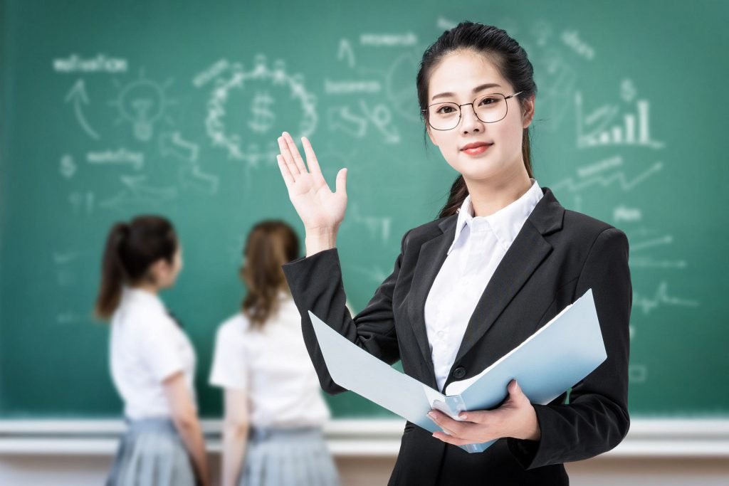 Giáo viên còn bao nhiêu năm làm việc thì phải nâng chuẩn trình độ đại học?