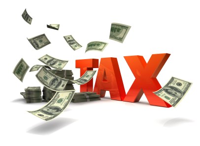 Cưỡng chế thuế bằng biện pháp thu hồi giấy phép thành lập và hoạt động được quy định ra sao?
