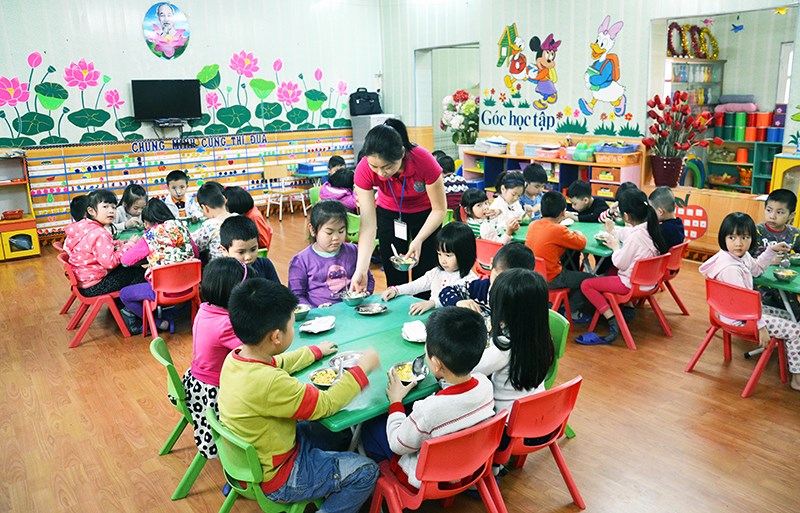 Hồ sơ xin hỗ trợ tiền ăn trưa đối với trẻ mẫu giáo ở thôn đặc biệt khó khăn