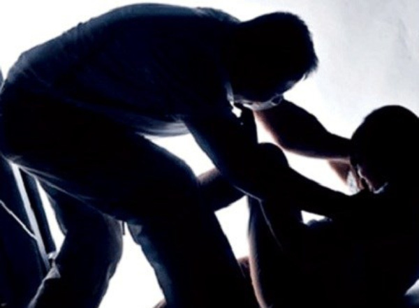 Lo phạm tội xâm hại tình dục khi 'lỡ yêu' bạn gái 16 tuổi