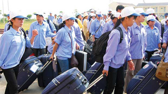 Hoàn trả tiền môi giới đưa lao động Việt Nam đi làm việc ở nước ngoài