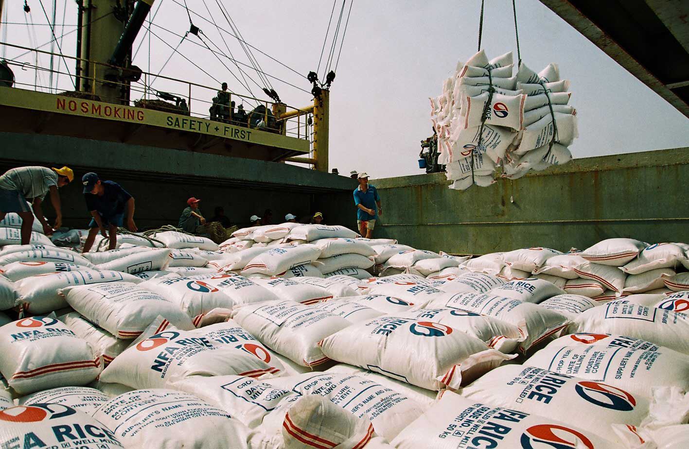 Hạn mức nhập khẩu lúa gạo từ Campuchia vào Việt Nam năm 2017 là bao nhiêu?