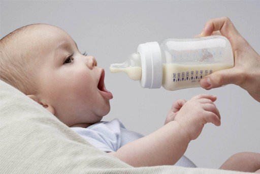 Sữa dành cho trẻ em dưới 06 tuổi có thuộc mặt hàng bình ổn giá không?
