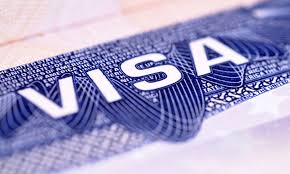 Trả lời phỏng vấn xin visa bằng tiếng Việt hay tiếng Anh?