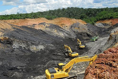 Hội đồng thẩm định đề án đóng cửa mỏ khoáng sản là tổ chức như thế nào?