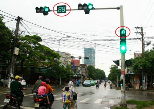 Làm sai lệch biển báo hiệu, đèn tín hiệu giao thông bị phạt bao nhiêu?