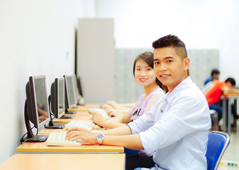 Tuyển dụng, sử dụng và quản lý công chức làm việc tại UBND phường tại thành phố Hà Nội
